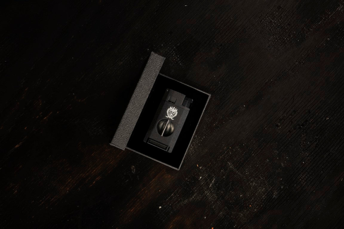 Fortune Hunter 3-in-1 Lighter: Textured Black