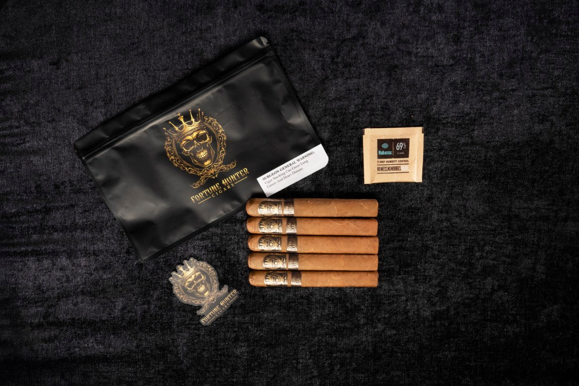 The Royal Flush: 5-Pack of Cigars (Ecuadorian Connecticut)