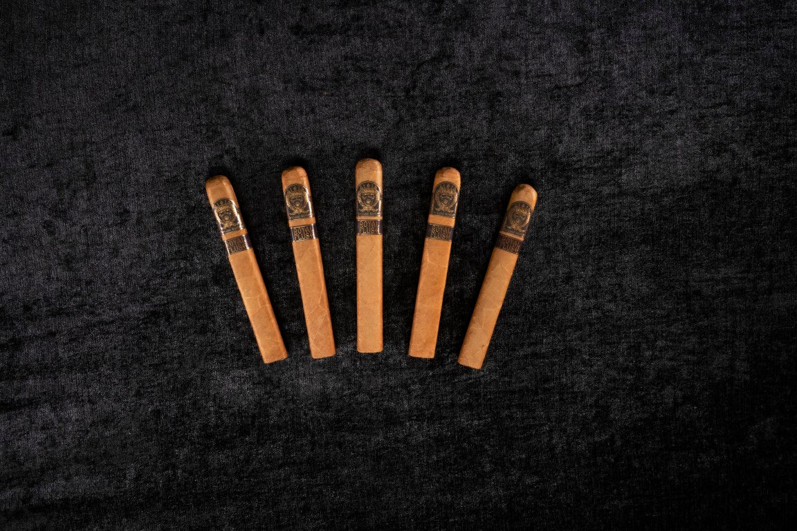 The Royal Flush: 5-Pack of Cigars (Ecuadorian Connecticut)